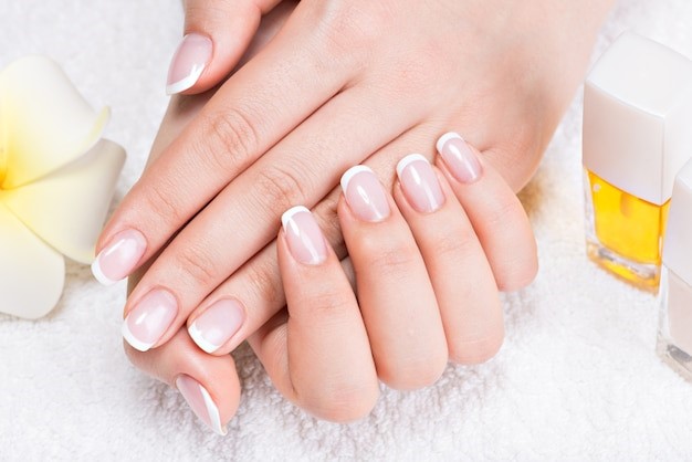 مواد کاشت ناخن ژله ای